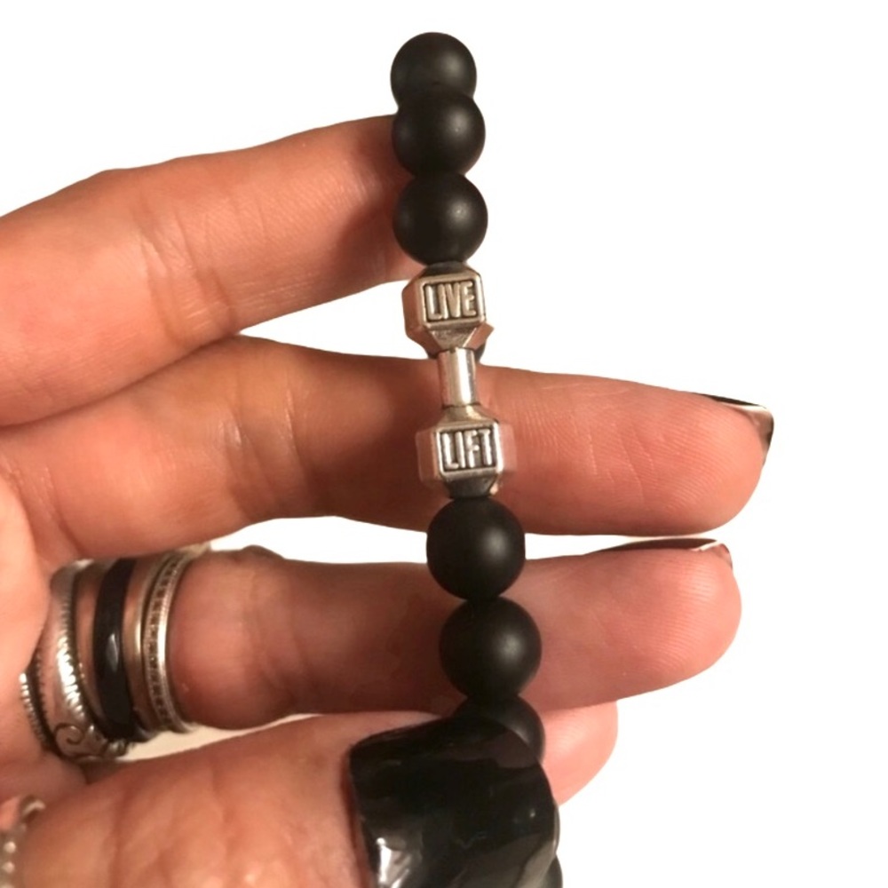 π΄ Men or women matte onyx & barbell bracelet - Picture 5 of 8
